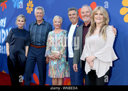 September 5, 2019, North Hollywood, CA, USA: LOS ANGELES - SEP 5: Maureen McCormick, Barry Williams, Eve Plumb, Christopher Knight, Mike Lookinland, Susan Olsen am'' eine sehr Brady Renovierung'' Premiere am Garland Hotel am 5. September 2019 in North Hollywood, CA (Credit Bild: © Kay Blake/ZUMA Draht) Stockfoto