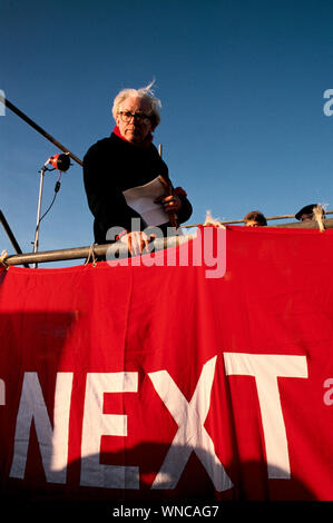 Michael Foot Abgeordneter Leiter der Opposition 1980er Rallye in Liverpool am Anfang des Rechts auf Arbeit März.1981 The People's March for Jobs UK. HOMER SYKES Stockfoto