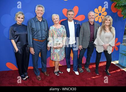 North Hollywood, CA. 5. Sep 2019. Maureen McCormick, Barry Williams, Eve Plumb, Christopher Knight, Mike Lookinland, Susan Olsen in der Ankunftshalle für Hgtv IST EIN SEHR BRADY RENOVIERUNG Serie Premiere, die Garland Hotel, North Hollywood, CA September 5, 2019. Credit: Derek Sturm/Everett Collection/Alamy leben Nachrichten Stockfoto