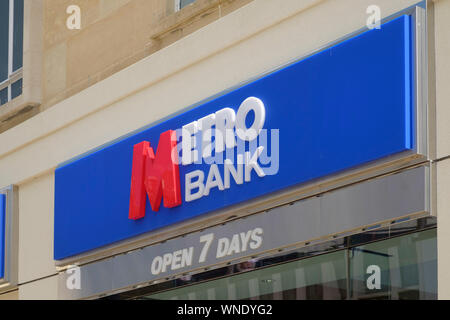 Der Zweig der Metro Bank in Broadmead Bristol UK Stockfoto