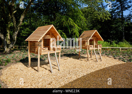 Die Einführung eines neuen Spielplatz in Heaton Park, am See Abenteuer ist ein modernes Spielbereich für Kinder. Stockfoto