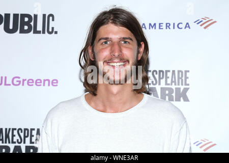 Öffnung Nacht werfen Partei für Coriolanus im Delacorte Theater. Mit: Jack LeGoff Wo: New York, New York, United States Wann: 06 Aug 2019 Quelle: Joseph Marzullo/WENN.com Stockfoto