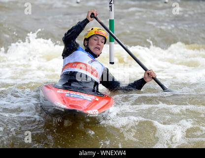 Tereza Fiserova (CZE) konkurriert im 2019 ICF Canoe Slalom World Cup Rennen, in Prag, Tschechische Republik, am Freitag, 6. September 2019. (CTK Photo/Katerina Sulova) Stockfoto