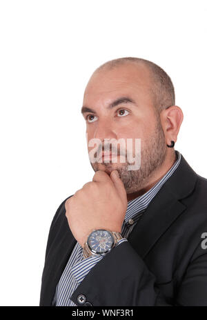 Eine Nahaufnahme Bild einer Hispanischen mittleren alter Mann mit der Hand am Kinn und denken, Suchen, auf weißem Hintergrund Stockfoto