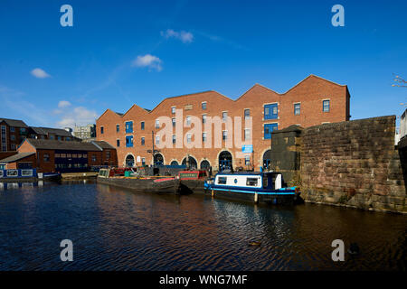 Tameside, Portland Basin Museum restauriert Lager Ashton-under-Lyne, Dukinfield Kreuzung Peak Wald Canal, Ashton Canal, Huddersfield schmalen Kanal Stockfoto