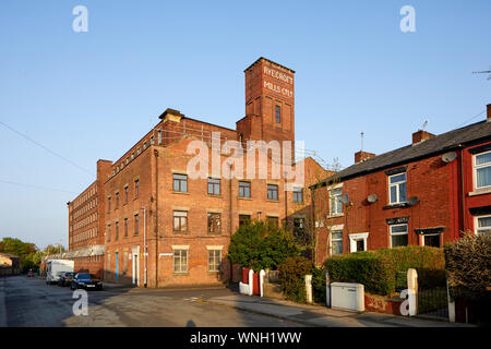 Tameside Wahrzeichen, aus rotem Backstein Tudno Mühle Smith St, Ashton-under-Lyne zu Hause Hill Kekse Ltd. Stockfoto