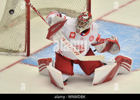 Trinec, Tschechische Republik. 06 Sep, 2019. Goalie von TRINEC PETR KVACA in Aktion während der Eishockey Champions League Gruppe D: HC Ocelari Trinec vs Lahti Pelikane in Trinec, Tschechien, 6. September 2019. Credit: Jaroslav Ozana/CTK Photo/Alamy leben Nachrichten Stockfoto