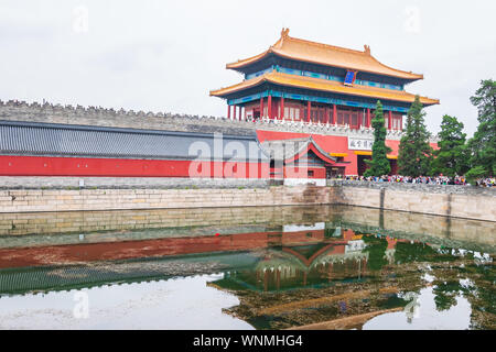 Peking, China - Mai 20, 2018: Der See Blick auf die Verbotene Stadt, die ist ein Palast, der Komplex im Zentrum von Peking, China. Stockfoto