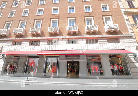 Ferrari Store in Condotti Straße, Rom, Italien Stockfoto