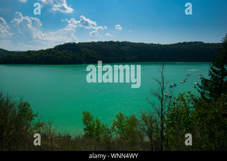 Atemberaubende lac de Vouglans in der Franche Comté Region in Frankreich Stockfoto