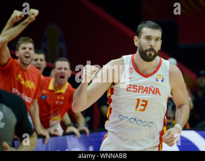 Marc Gasol (Spanien) feiert de Spanien gegen Italien gewinnen. Basketball Wm China 2019, zweite Runde Stockfoto