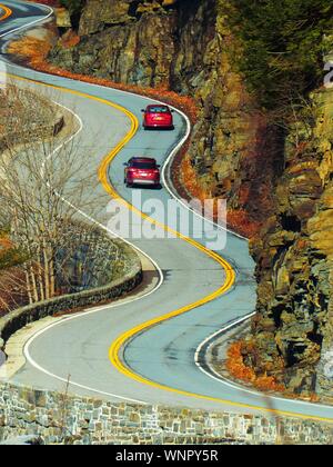 Das Hawk's Nest ist eine malerische Lage außerhalb von Port Jervis, New York hoch über dem Delaware River an der New York State Route 97 Stockfoto