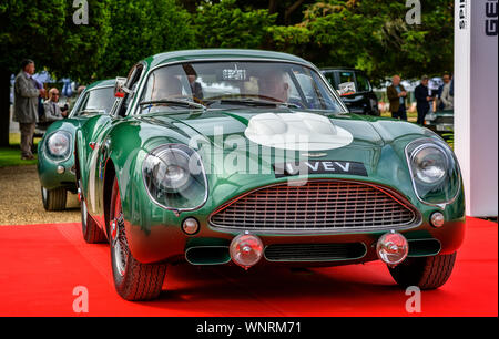 Hampton Court Palace, UK, 6. September 2019, die Eröffnung der Concours von Eleganz 2018 mit Aston Martin Zagatos. Marc Wainwright Fotografie/Alamy Stockfoto