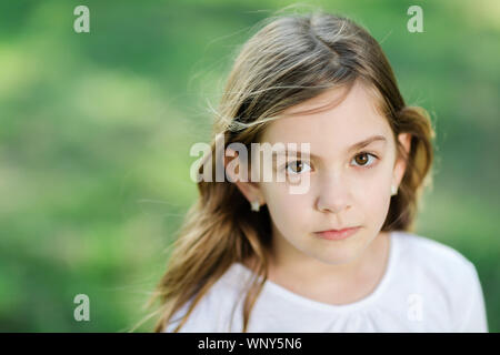 Porträt von jungen schönen Mädchen Stockfoto