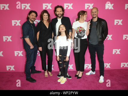 FX Networks Starwalk Red Carpet an TCA mit: Justin Rosniak, Michele Bennett, Nash Edgerton, Chika Yasumura, Brooke Satchwell, Scott Ryan Wo: Beverly Hills, Kalifornien, USA Wann: 07 Aug 2019 Quelle: FayesVision/WENN.com Stockfoto