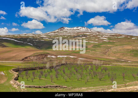 Berglandschaft, Takht-e Soleyman, West Aserbaidschan, Iran Stockfoto