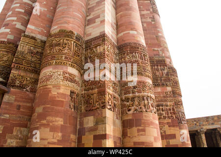 Inschrift auf einem Turm, Qutub Minar, Neu-Delhi, Indien Stockfoto