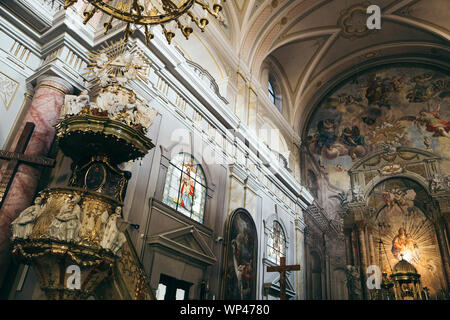 Sibiu, Rumänien - 22 Juli 2019: Heilige Dreifaltigkeit Römisch-katholische Kirche Stockfoto