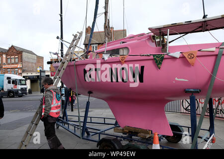 Turnpike Lane, London, Großbritannien. 7. September 2019. Aussterben Rebellion Klimawandel Demonstranten ihren Aufstand im Norden Londons. Quelle: Matthew Chattle/Alamy leben Nachrichten Stockfoto