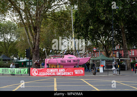 Turnpike Lane, London, Großbritannien. 7. September 2019. Aussterben Rebellion Klimawandel Demonstranten ihren Aufstand im Norden Londons. Quelle: Matthew Chattle/Alamy leben Nachrichten Stockfoto