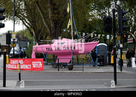 Turnpike Lane, London, Großbritannien. 7. September 2019. Aussterben Rebellion Klimawandel Demonstranten ihren Aufstand im Norden Londons. Quelle: Matthew Chattle/Alamy leben Nachrichten Stockfoto