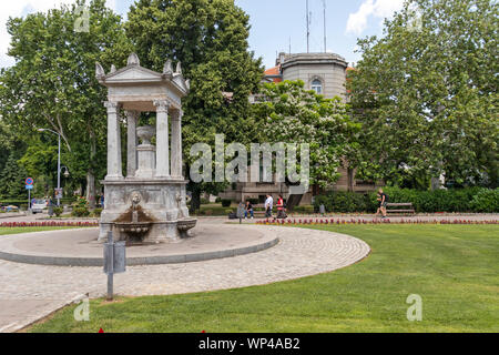 NIS, Serbien - Juni 15, 2019: Brunnen in der Mitte der Stadt von Nis, Serbien Stockfoto