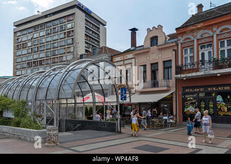 NIS, Serbien - Juni 15, 2019: Panorama von der Mitte der Stadt von Nis, Serbien Stockfoto