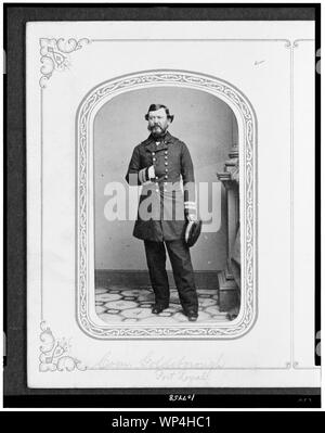 John R. Goldsborough, full-length Portrait, stehend, nach links weist, in Marine Uniform, mit der rechten Hand in Mantel und Hut in der linken Hand Stockfoto