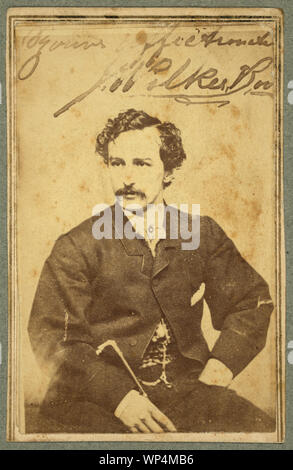 John Wilkes Booth, halbe Länge studio Porträt, sitzen Stockfoto