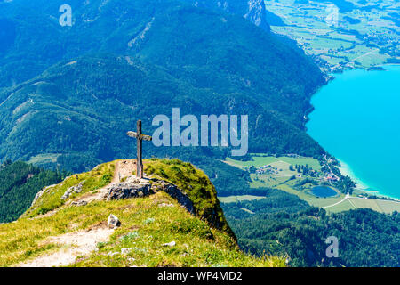 Blick vom Schafberg von Sankt Wolfgang im Salzkammergut am Mondsee (moonlake, Mond). Oberösterreich (oberosterreich), Salzburg. Stockfoto