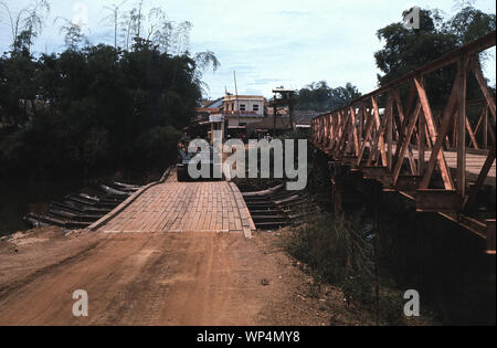 Vietnam-Krieg/Vietnam Krieg - USMC United States Marine Corps 12 Marine Regiment - USMC United States Marine Corps - Schwerer Bergepanzer/schweren Abschleppdienst M51 Stockfoto