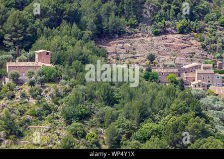 Malerische Aussicht auf die Landschaft der Serra de Tramuntana im Norden von Mallorca zwischen Lluc und Sa Calobra Stockfoto