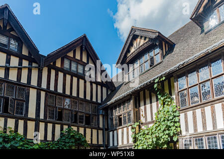 Hever Castle Blick auf den Innenhof Stockfoto