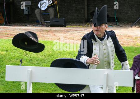 Bridport, Dorset, Großbritannien. 7. Sep 2019. Adam preston Hut werfen am Bridport hat Festival in Dorset Foto: Graham Jagd-/Alamy leben Nachrichten Stockfoto