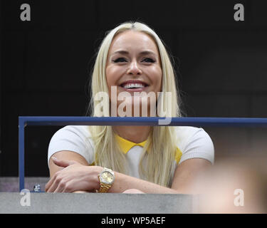 Flushing NY, USA. 06 Sep, 2019. Lindsey Vonn gesehen gerade Rafael Nadal Vs Matteo Berrettini im Halbfinale der Männer Finale am Arthur Ashe Stadium am USTA Billie Jean King National Tennis Center am 6. September 2019 in Flushing Queens Credit: MPI04/Medien Punch/Alamy leben Nachrichten Stockfoto