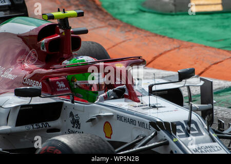 Monza, Italien. 07 Sep, 2019. 99 ANTONIO GIOVINAZZI (ITA) ALFA ROMEO SAUBER F1 Team beim Grand Prix von Italien 2019 Heineken - Samstag - Qualifikationen - Formel 1 Meisterschaft - Credit: LPS/Alessio Marini/Alamy leben Nachrichten Stockfoto