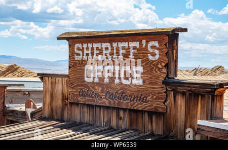 Calico Ghost Town Kalifornien, USA. 29. Mai 2019. Calico Polizeichef-büro Fassade an einem sonnigen Frühlingstag Stockfoto