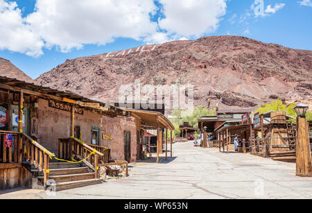 Calico Ghost Town Kalifornien, USA. 29. Mai 2019. Alten, ehemaligen Silberminenstadt in San Bernardino County, Theme Park. Allgemeine Ansicht in einem sonnigen Frühling da Stockfoto