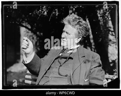 LAFOLLETTE, Robert M. REP. 1885-1891; Gouverneur von Wisconsin, 1901-1906; SENATOR, 1906-1925 Stockfoto