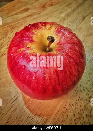 Wow bild von apple Nahaufnahme Makroaufnahme mit Wassertropfen Stockfoto