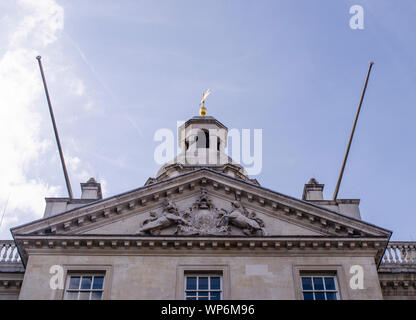 Giebel in der Nähe der Horse Guards. Stockfoto