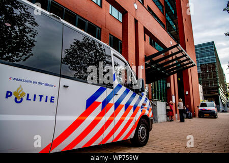 Rotterdam, Niederlande. 06 Sep, 2019. ROTTERDAM - 06-09-2019 Gericht Rotterdam, besonders sicheren Gerichtssaal. Türkische Rotterdammer Bekir E. (31) Schuss mehrere Kugeln im Körper und/oder Leiter der 16-jährige Schüler Humeyra Ergincanli am 18. Dezember 2018. Credit: Pro Schüsse/Alamy leben Nachrichten Stockfoto