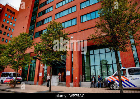 Rotterdam, Niederlande. 06 Sep, 2019. ROTTERDAM - 06-09-2019 Gericht Rotterdam, besonders sicheren Gerichtssaal. Türkische Rotterdammer Bekir E. (31) Schuss mehrere Kugeln im Körper und/oder Leiter der 16-jährige Schüler Humeyra Ergincanli am 18. Dezember 2018. Credit: Pro Schüsse/Alamy leben Nachrichten Stockfoto