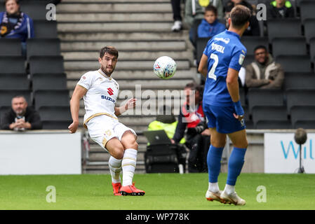 Milton Keynes, UK. 07 Sep, 2019. Joe Walsh von MK Dons in Aktion während der efl Sky Bet Liga 1 Übereinstimmung zwischen Milton Keynes Dons und AFC Wimbledon bei Stadion: mk, Milton Keynes, England am 7. September 2019. Foto von Ken Funken. Nur die redaktionelle Nutzung, eine Lizenz für die gewerbliche Nutzung erforderlich. Keine Verwendung in Wetten, Spiele oder einer einzelnen Verein/Liga/player Publikationen. Credit: UK Sport Pics Ltd/Alamy leben Nachrichten Stockfoto