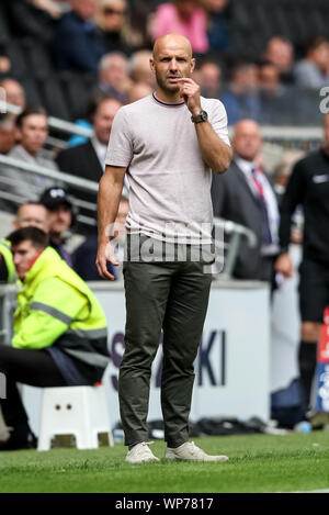 Milton Keynes, UK. 07 Sep, 2019. MK Dons Manager Paul Tisdale während der efl Sky Bet Liga 1 Übereinstimmung zwischen Milton Keynes Dons und AFC Wimbledon bei Stadion: mk, Milton Keynes, England am 7. September 2019. Foto von Ken Funken. Nur die redaktionelle Nutzung, eine Lizenz für die gewerbliche Nutzung erforderlich. Keine Verwendung in Wetten, Spiele oder einer einzelnen Verein/Liga/player Publikationen. Credit: UK Sport Pics Ltd/Alamy leben Nachrichten Stockfoto