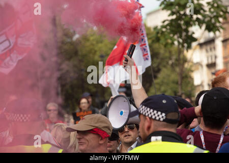 London, Großbritannien. 7. September 2019. Brexit Demonstranten auf den Parliament Square. Credit: Joe Kuis/Alamy Nachrichten Stockfoto