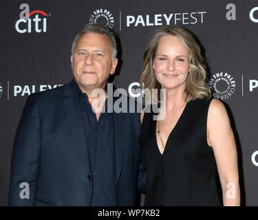 September 7, 2019, Beverly Hills, CA, USA: LOS ANGELES - SEP 7: Paul Reiser, Helen Hunt an der PaleyFest Fallen TV Vorschau - ''Mad About You'' im Paley Center für Medien am 7. September 2019 in Beverly Hills, CA (Credit Bild: © Kay Blake/ZUMA Draht) Stockfoto