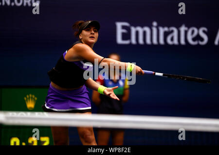 Flushing Meadows, New York, Vereinigte Staaten - 7 September 2019. Kanadas Bianca Andreescu bei ihrem Sieg über Serena Williams bei den Frauen Finale bei den US Open in Flushing Meadows, New York. Stockfoto