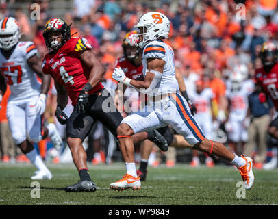 College Park, Maryland, USA. 7. Sep 2019. Syrakus Orange breite Empfänger Sean Riley (1) Liefert die Kickoff in der Tätigkeit von Syrakus gegen Maryland an Kapital ein Feld in College Park, Maryland. Cory Royster/Cal Sport Media/Alamy leben Nachrichten Stockfoto