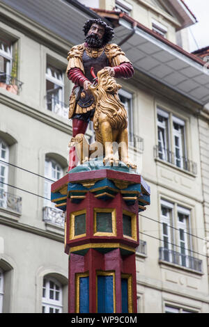 Detail der Samson-brunnen an der Kramgasse in der Altstadt von Bern, Schweiz Stockfoto